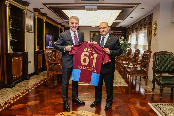 Trabzonspor Kulübü Başkanı Ahmet Ağaoğlu, çeşitli ziyaretler gerçekleştirdi