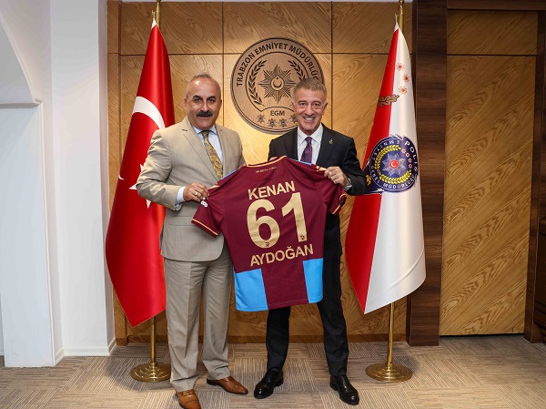 Trabzonspor Kulübü Başkanı Ahmet Ağaoğlu, çeşitli ziyaretler gerçekleştirdi