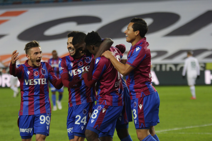 Trabzonspor Konyaspor'u rahat geçti 3-1 maçtan kareler