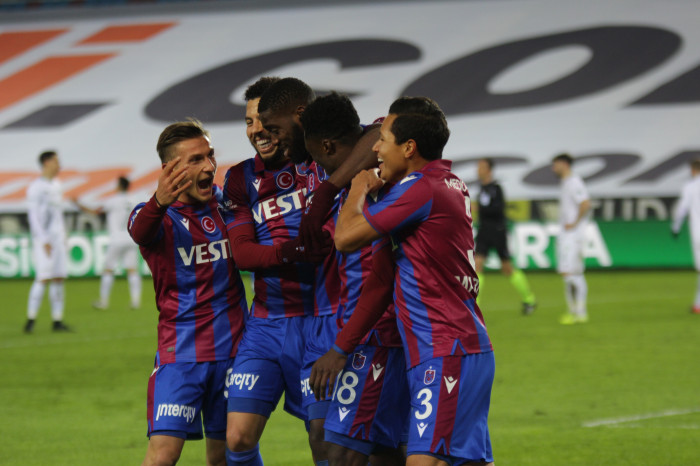 Trabzonspor Konyaspor'u rahat geçti 3-1 maçtan kareler
