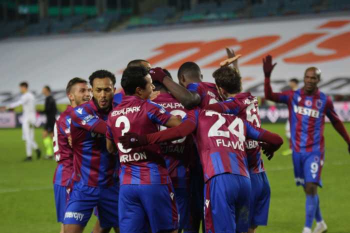 Trabzonspor Konyaspor'u rahat geçti 3-1 maçtan kareler