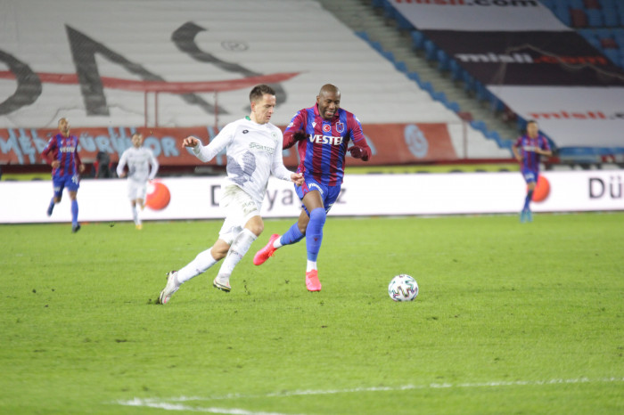 Trabzonspor Konyaspor'u rahat geçti 3-1 maçtan kareler