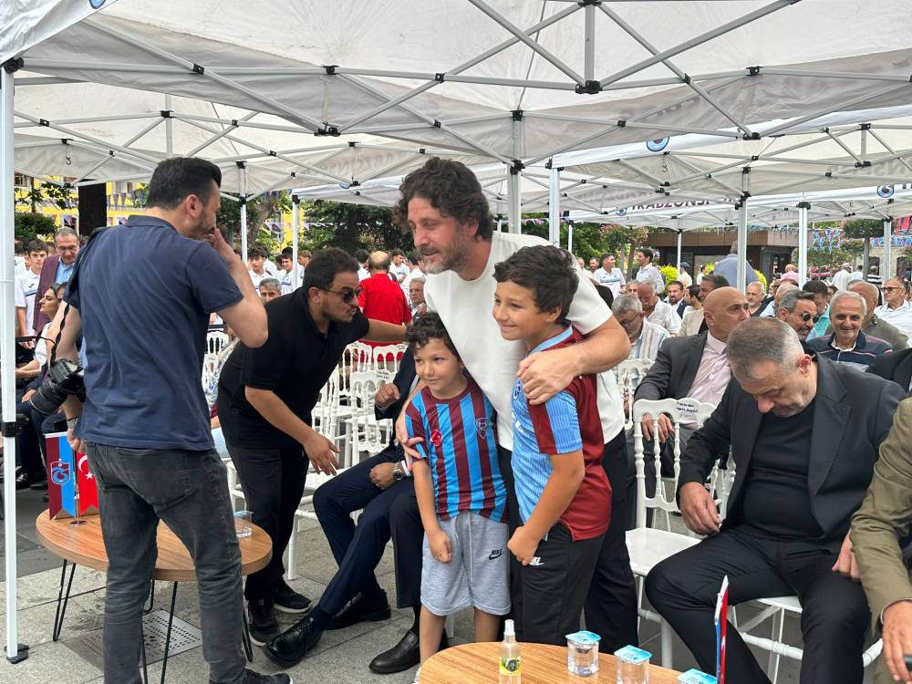Taraftarla buluşan Fatih Tekke’den ‘mücadeleye devam’ mesajı