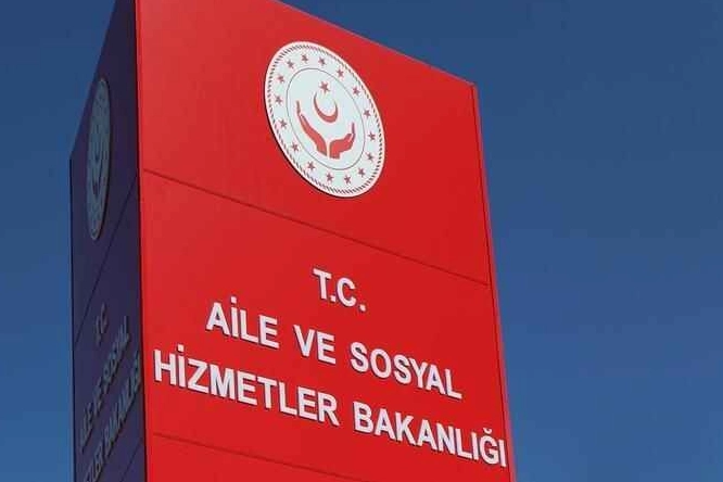 Aile ve Sosyal Hizmetler'den su&ccedil; duyurusu! &Ccedil;ocuklarımız, engellilerimiz ve yaşlılarımızın onuru hedef alınamaz