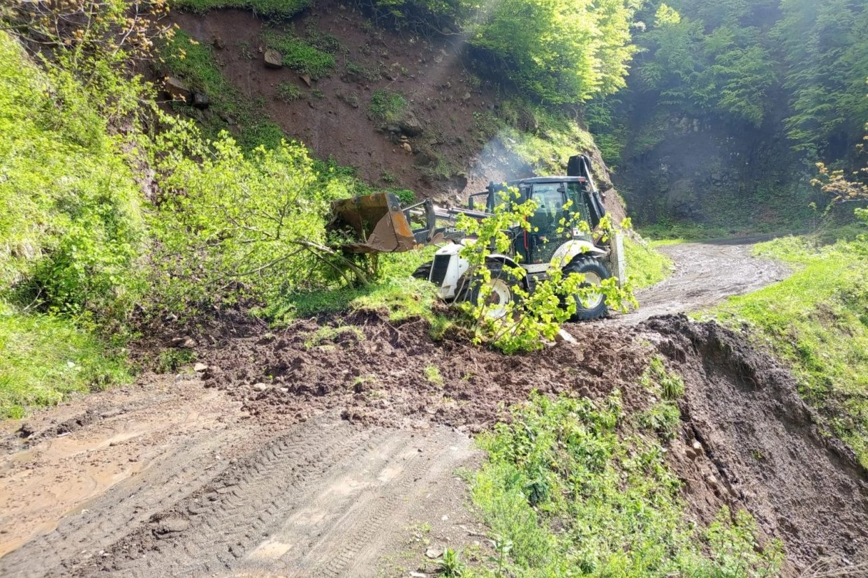 Ordu&rsquo;da kuvvetli yağış sonrası 120 heyelan