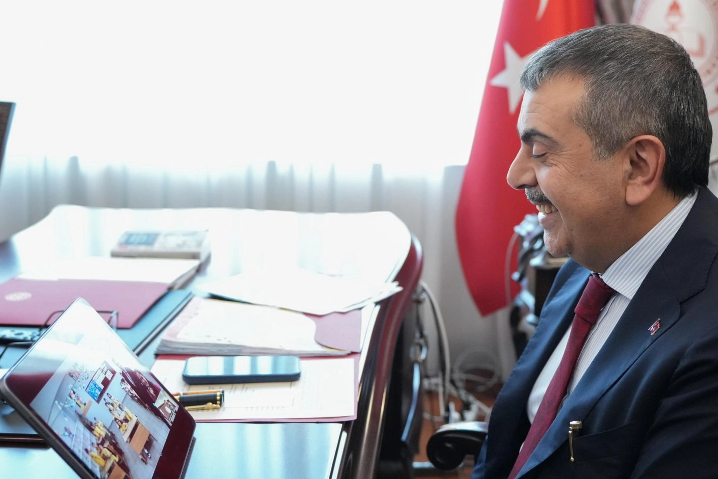 Bakan Tekin'den Rizeli &ouml;ğrencilerine mektubuna s&uuml;rpriz bağlantı