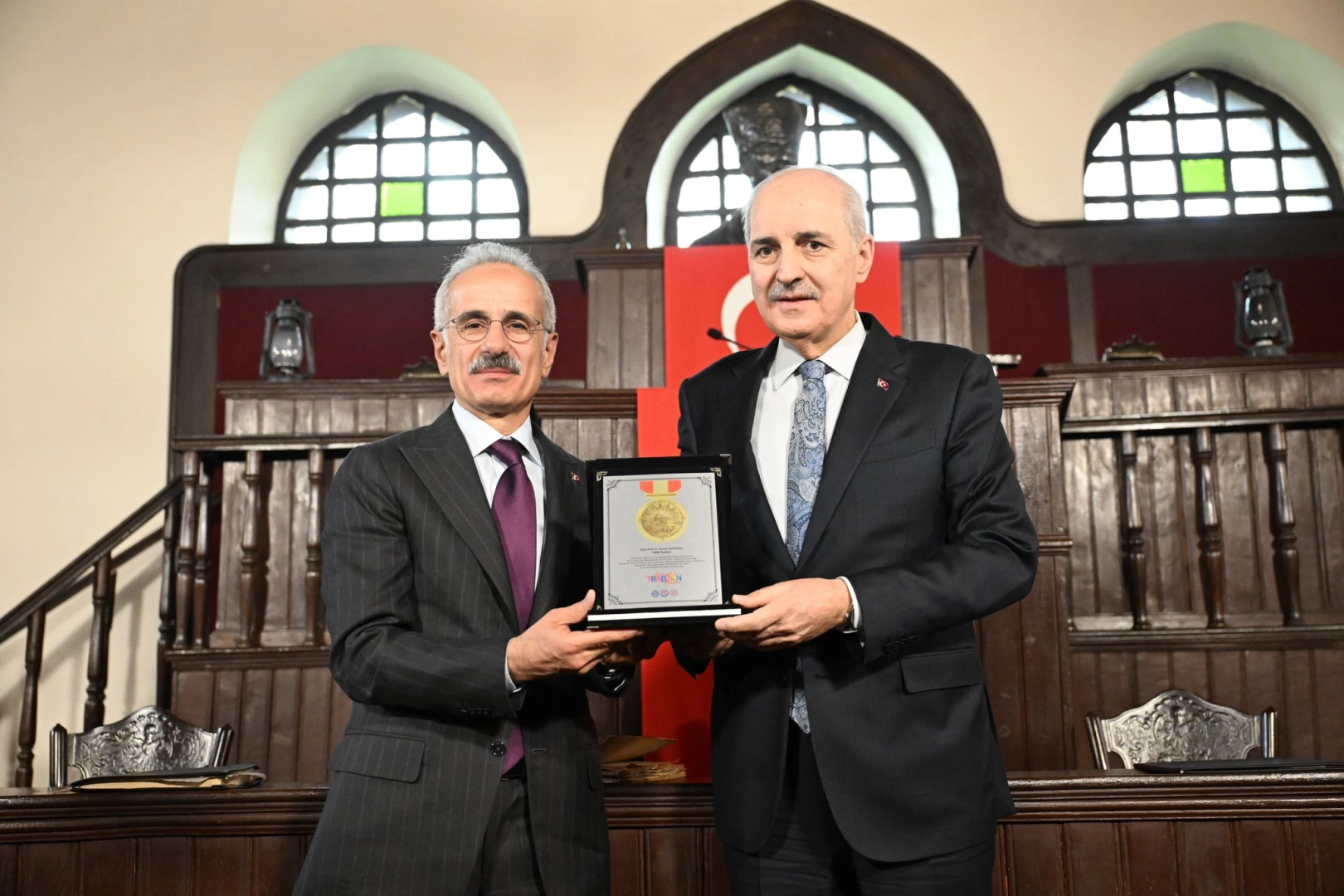 Trabzonlulardan TBMM Başkanı Kurtulmuş'a tarihi teşekk&uuml;r