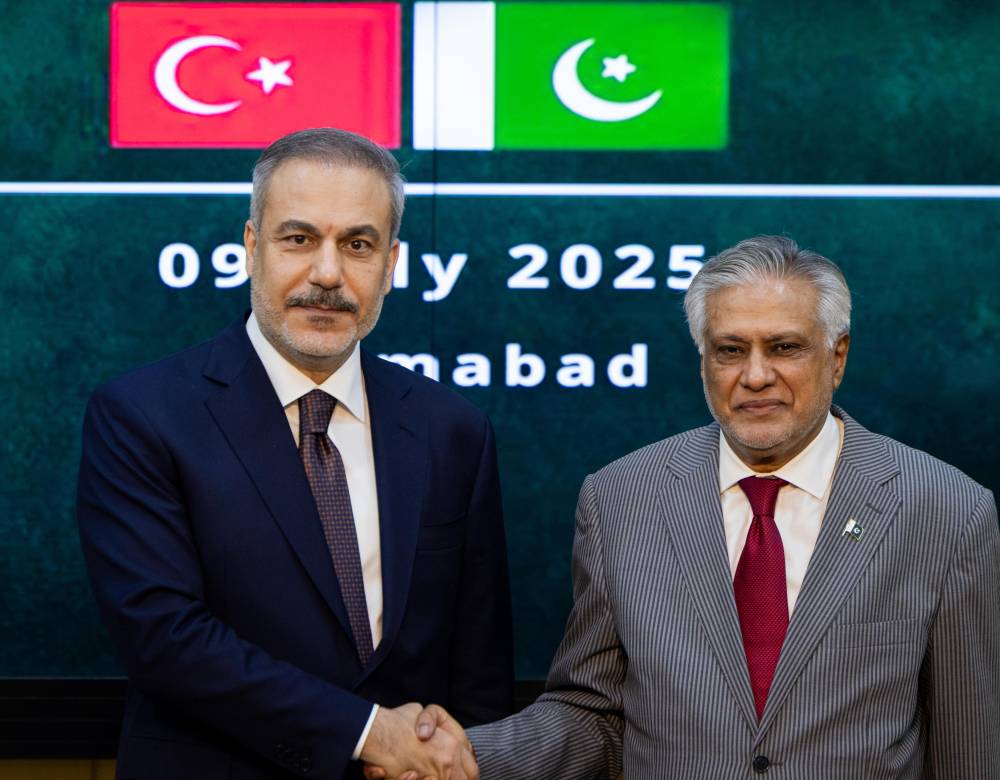 Fidan: Türk şirketleri Pakistan'da petrol ve doğal gaz arayacak