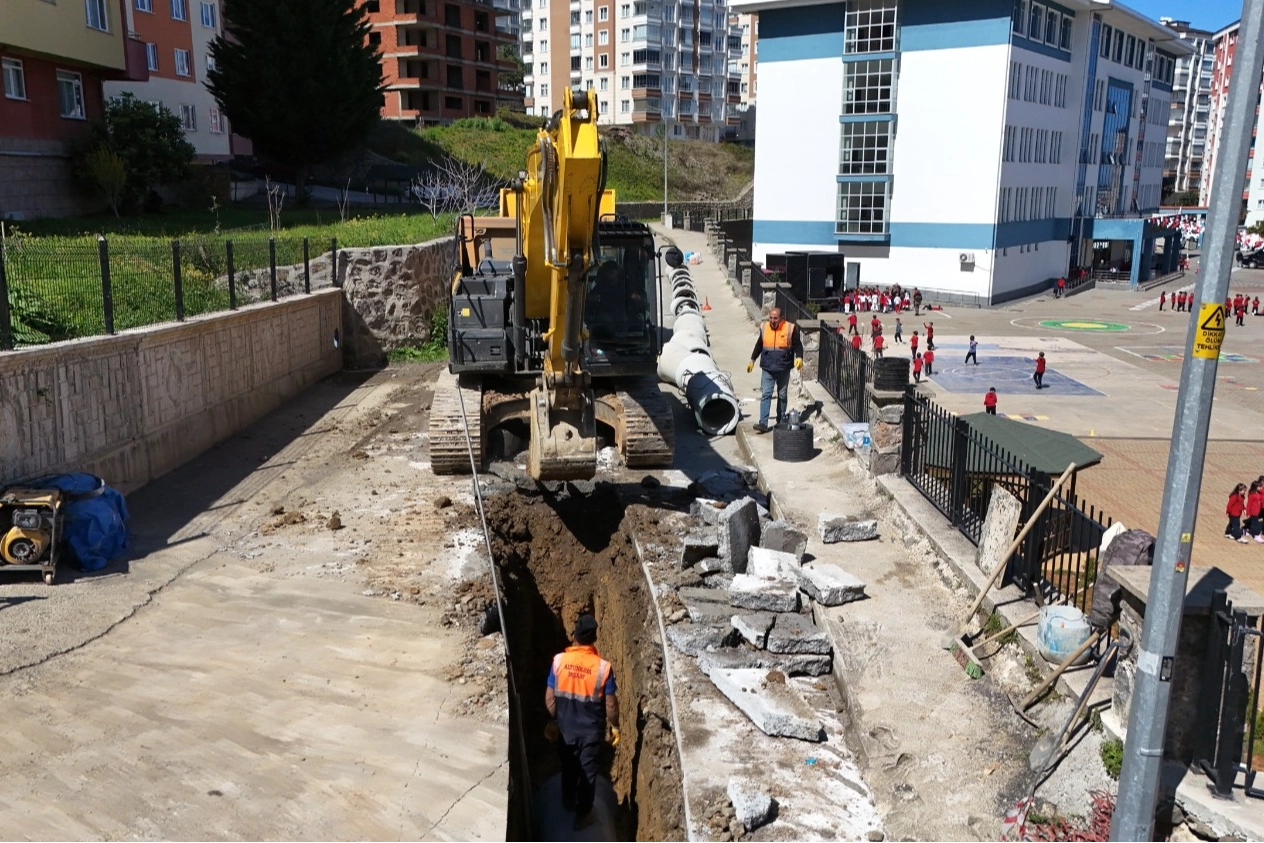 Trabzon Ortahisar&rsquo;da altyapı seferberliği s&uuml;r&uuml;yor