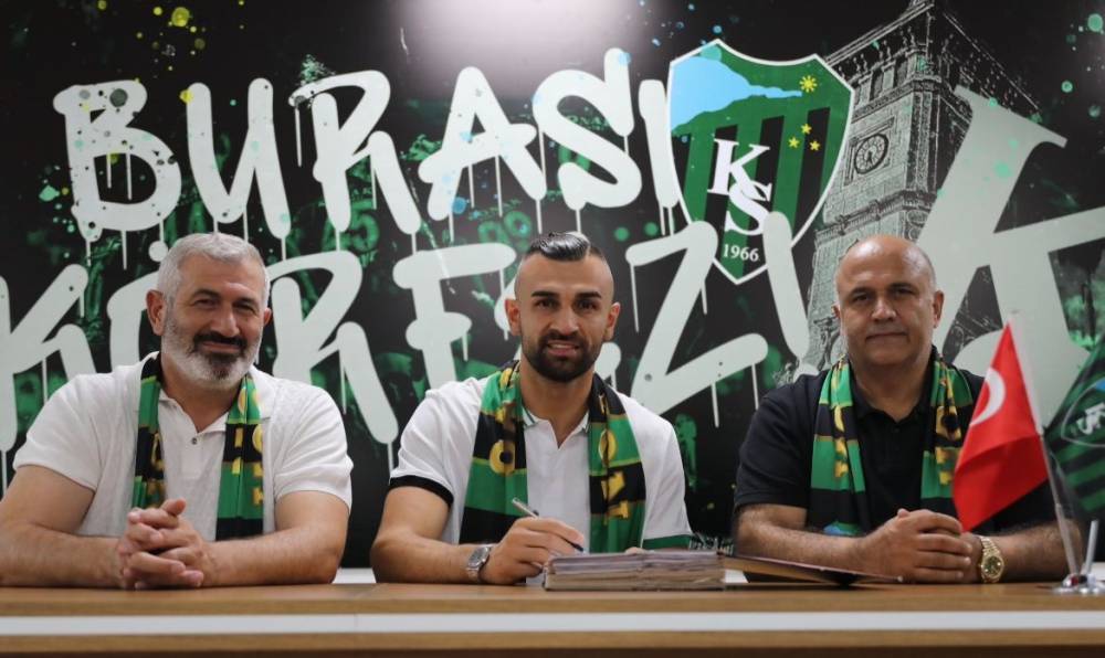 Kocaelispor, Serdar Dursun'u kadrosuna kattı  
