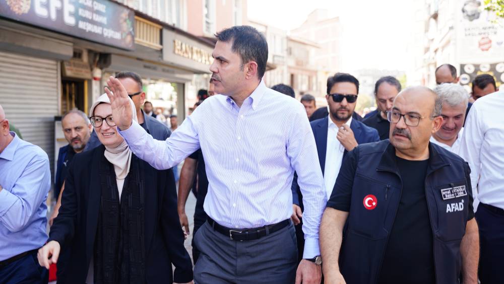 Bakan Kurum: Hedefimiz konutları 1 yıl içinde tamamlayıp teslim etmek