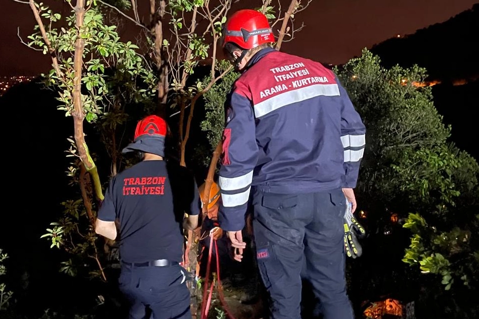 Trabzon'da itfaiye ve AFAD&rsquo;dan kurtarma operasyonu