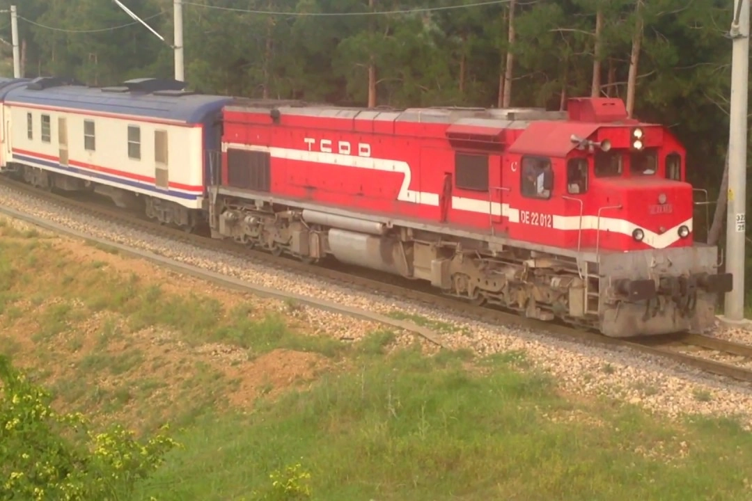 TCDD duyurdu! İki hatta tren seferleri 2 yıl durduruluyor!