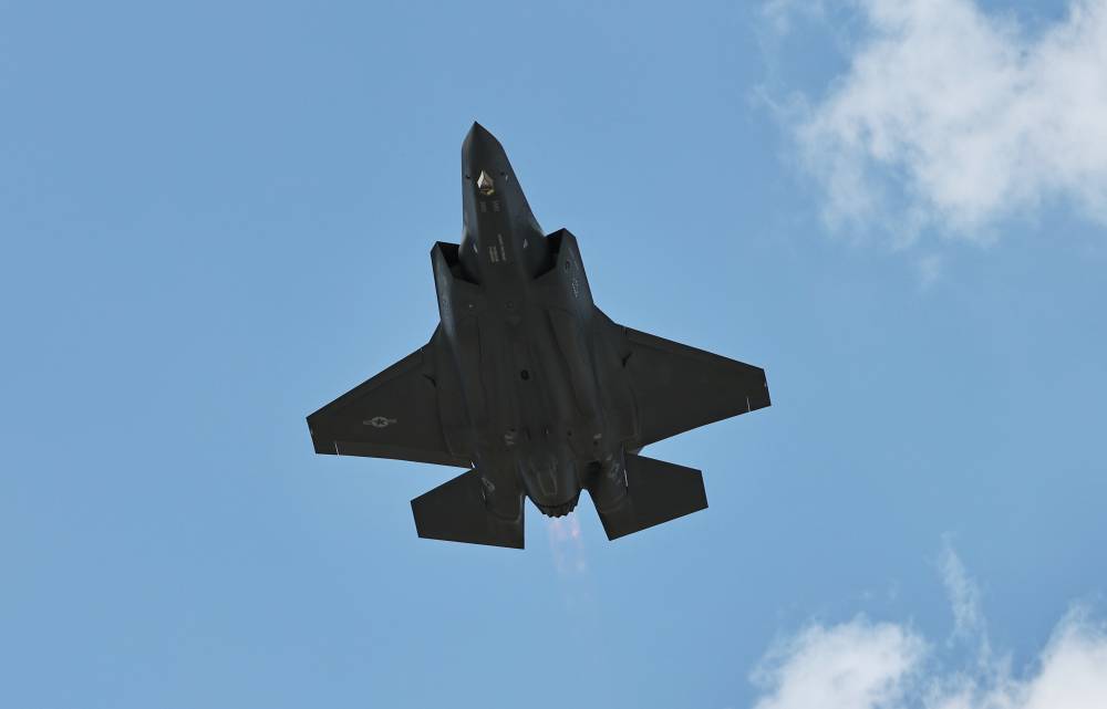 İran: Tahran'da İsrail'e ait bir F-35 düşürüldü
