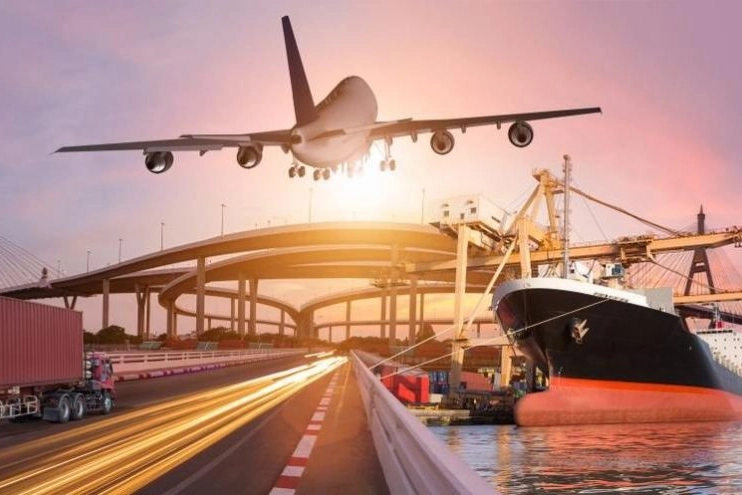 Ticaret'ten e-ihracatta g&uuml;mr&uuml;k kolaylığı... Yeni genelgeyle s&uuml;re&ccedil;ler hızlanıyor