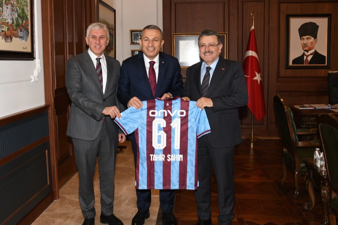 Trabzon'da Başkan Gen&ccedil; Vali Şahin&rsquo;i ziyaret etti