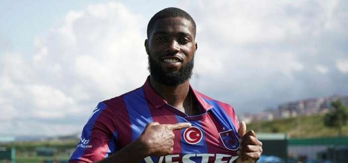 Trabzonspor Djaniny Tavares Semedo'nun lisansını çıkarttı