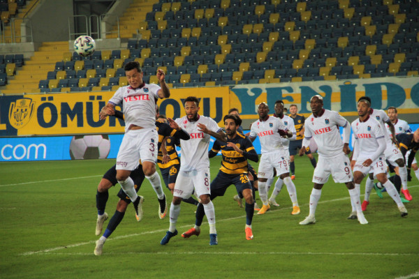 Trabzonspor Ankaragücü deplasmanından 3 puanla dönüyor 
