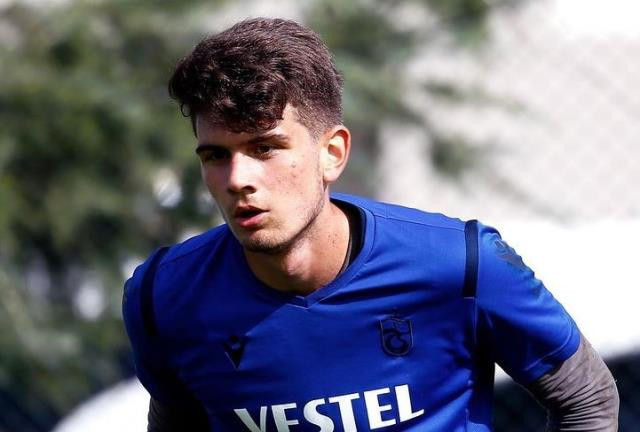 Trabzonspor'un Genç kaleci Kağan Moradaoğlu kimdir hakkında bilgiler