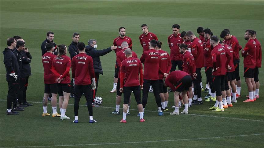 A Milli Futbol Takımı kadrosuna 3 oyuncu davet edildi 8 oyuncu aday kadrodan &ccedil;ıkarıldı