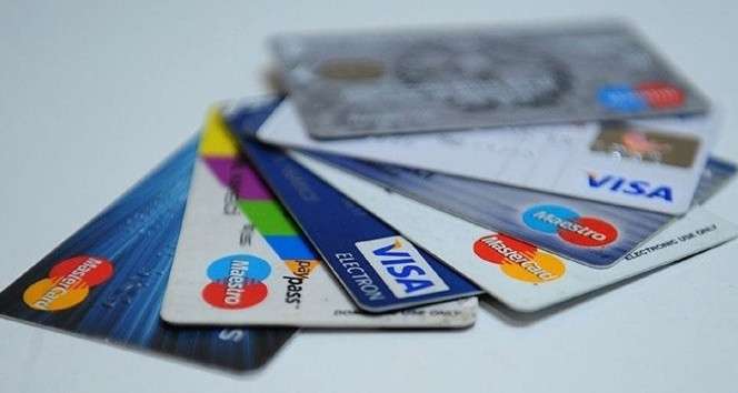 Kredi kartı aidatlarını geri almak için tıkladı, 7 bin 500 liradan oldu