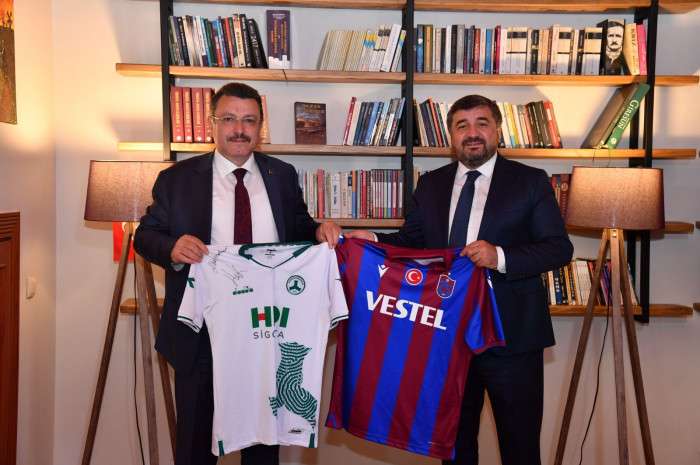 Ortahisar Belediye Başkanı Genç, Giresun Belediyesi ile GZT Giresunspor'u ziyaret etti