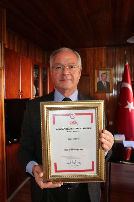 Ahşap yayıktan sofralara uzanan lezzet: Tonya tereyağı
