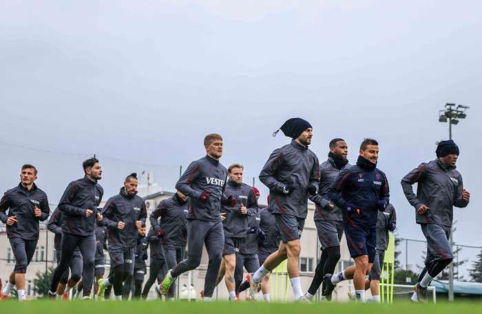 Trabzonspor'da Siopis'in Kovid-19 testi pozitif çıktı