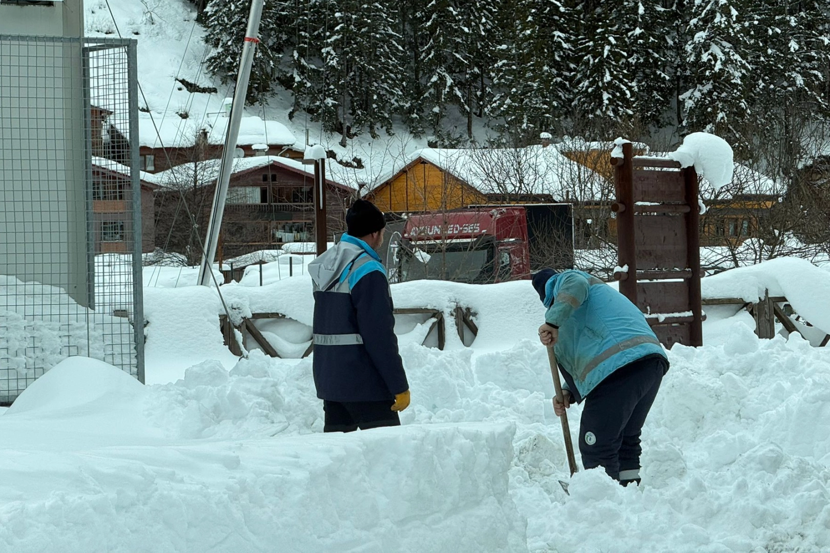 Trabzon Uzung&ouml;l Kış Festivali i&ccedil;in ekipler seferber oldu