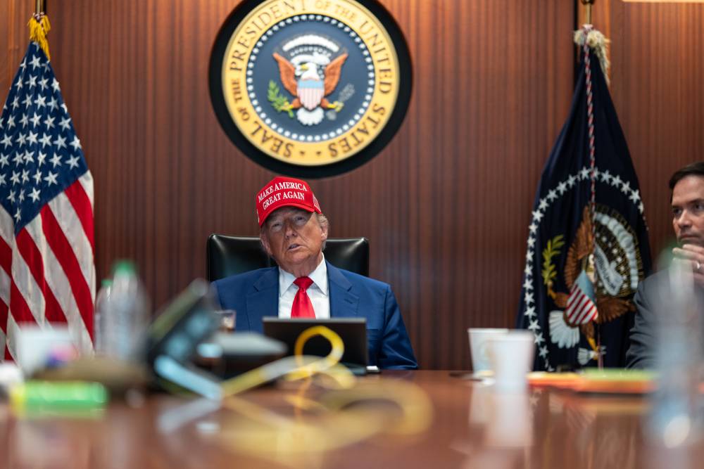 Trump: Amacımız, İran'ın nükleer zenginleştirme kapasitesini yok etmek