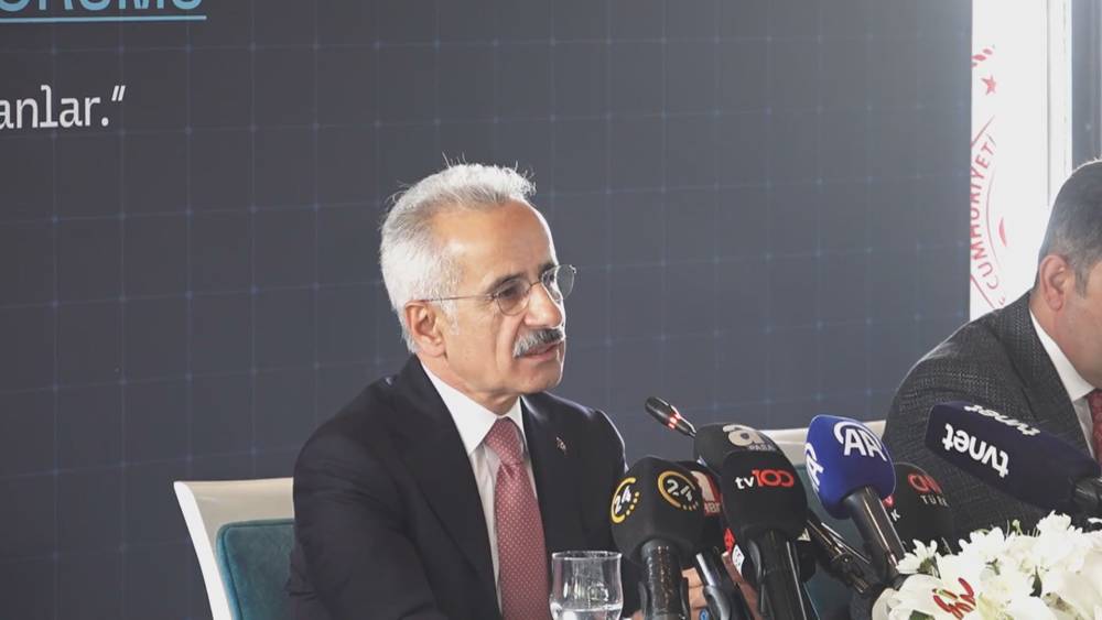 Bakan Uraloğlu: İran'da 7 tane, Irak'ta da 4 tane uçağımız kaldı