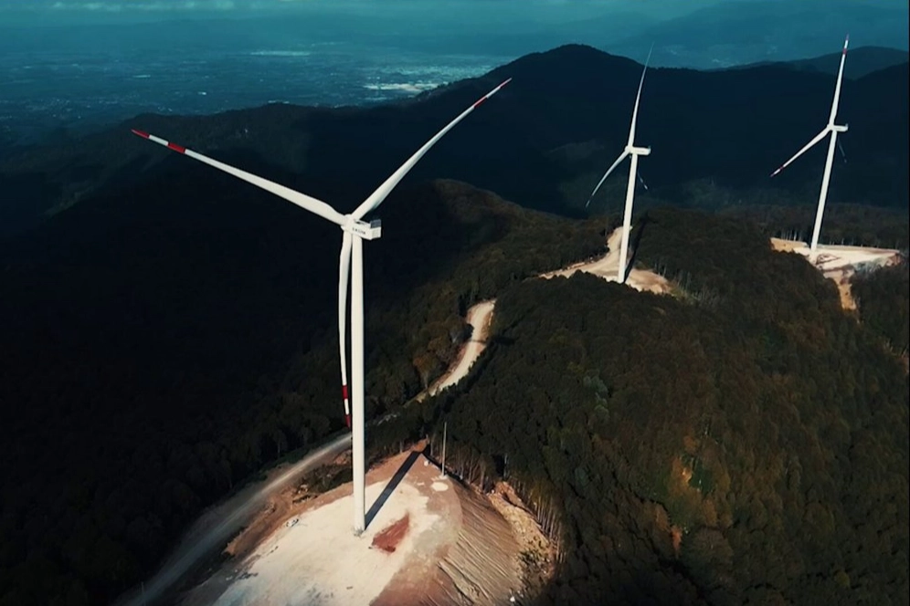 Türkiye yenilenebilir enerjide büyük adım attı! Rüzgar ve güneş yüzde 30’u aştı
