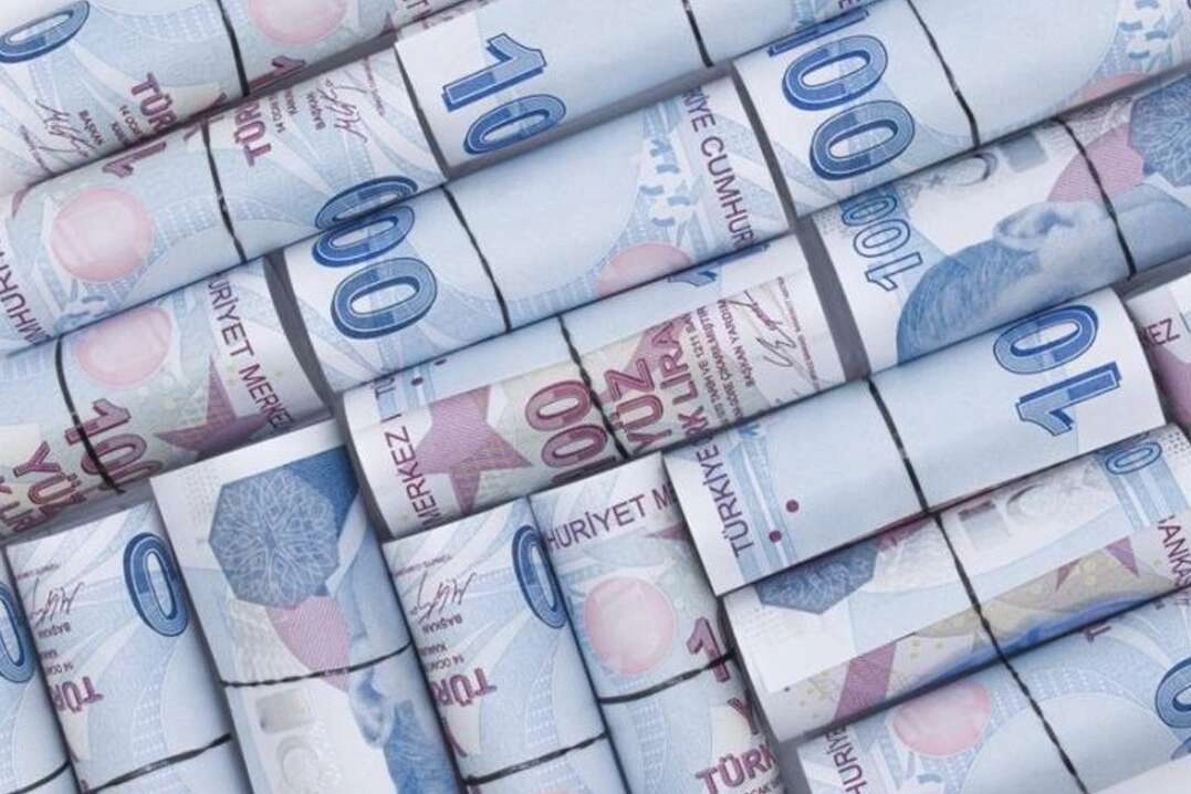 T&uuml;rkiye ekonomisinde net finansal a&ccedil;ık azaldı