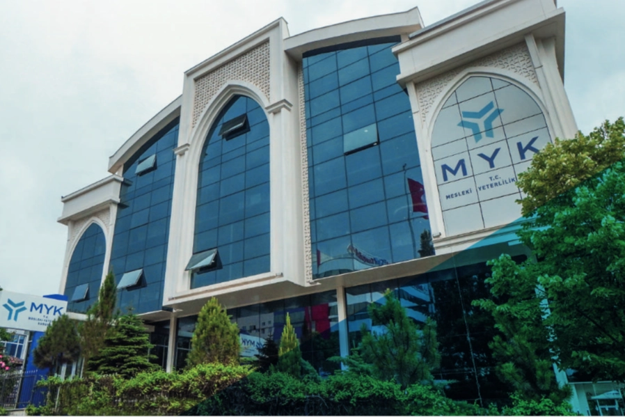 40 yeni meslek daha 'mesleki yeterlilik' kapsamında! Mesleki belge zorunluluğu 244'e &ccedil;ıktı