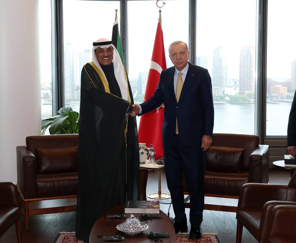 Cumhurbaşkanı Erdoğan, Kuveyt Veliaht Prensi Halid Es Sabah'ı kabul etti / Geniş haber