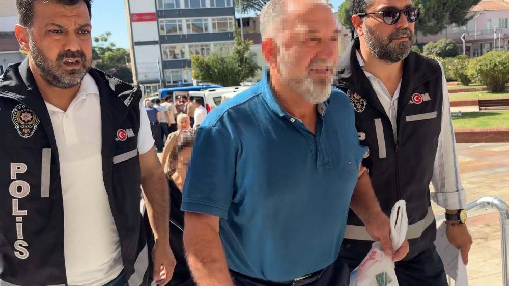 'Bıçak parası' aldığı öne sürülen profesör ile sekreteri gözaltında