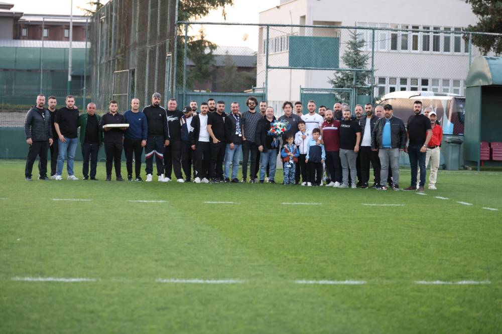 Taraftar gruplarından Trabzonspor'a moral ziyareti