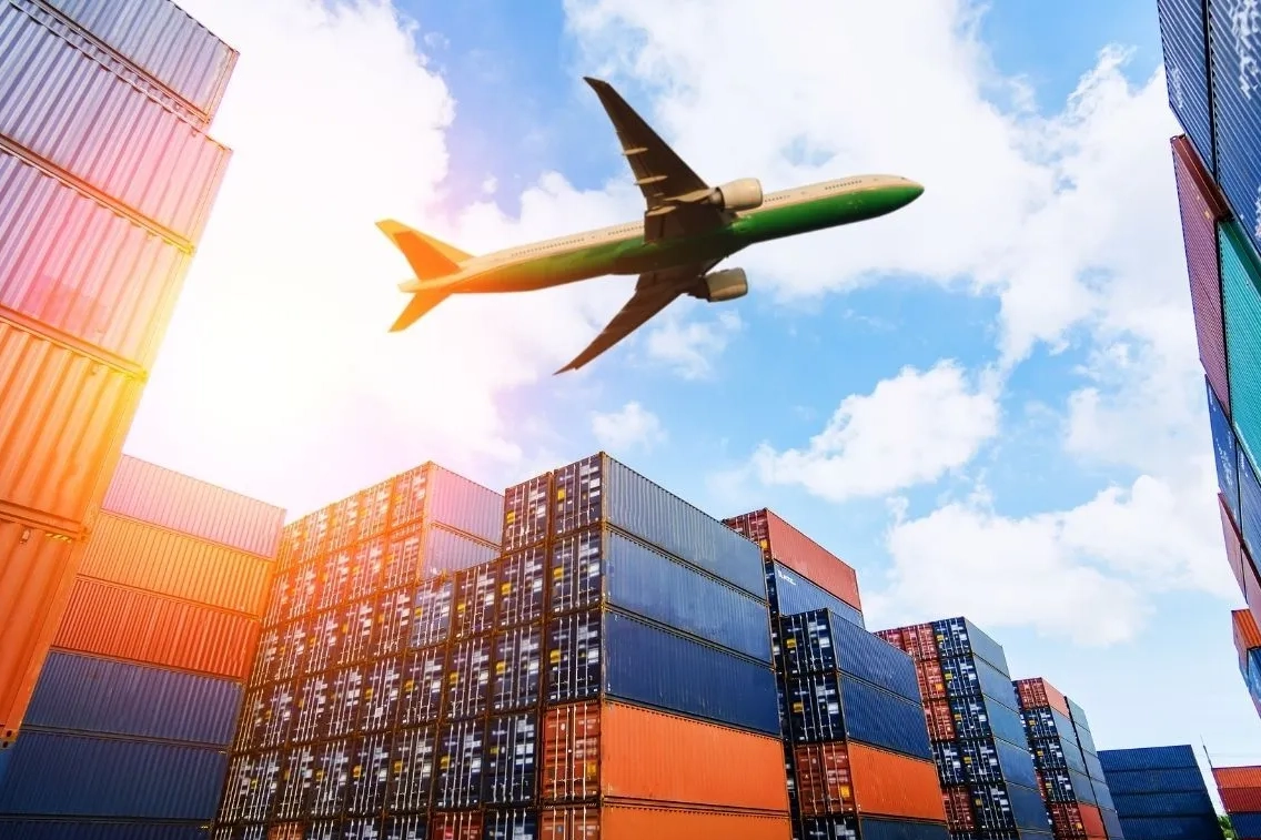 Havayolu g&uuml;mr&uuml;k işlemleri dijitalleşiyor! Yeni sistem 2026'da t&uuml;m havalimanlarında