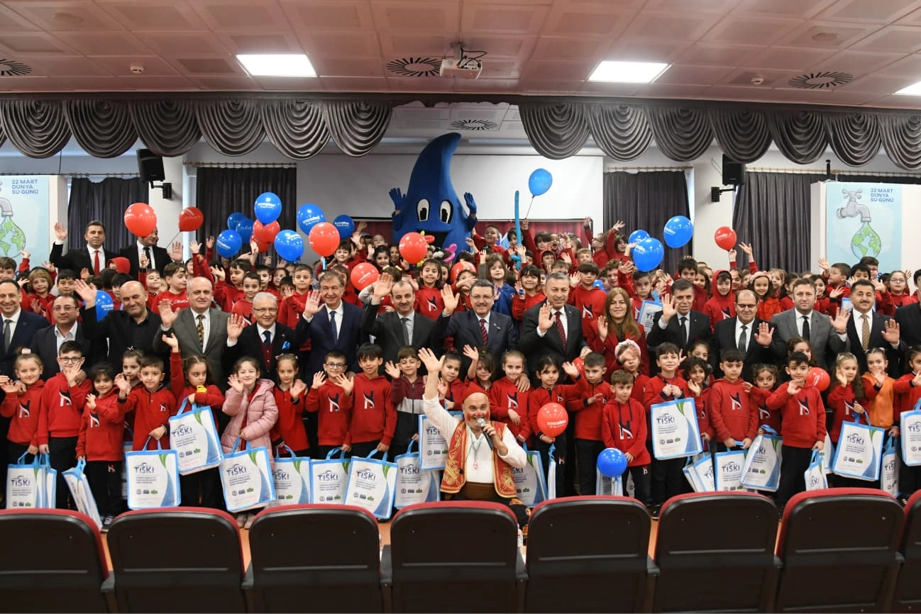 Trabzon'da Başkan Gen&ccedil;&rsquo;ten D&uuml;nya Su G&uuml;n&uuml;&rsquo;nde tasarruf &ccedil;ağrısı
