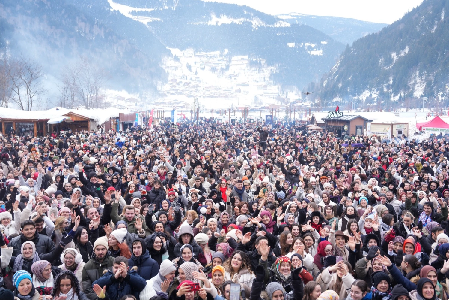 Uzung&ouml;l Kış Festivali&rsquo;nde &uuml;&ccedil;&uuml;nc&uuml; g&uuml;n coşkusu