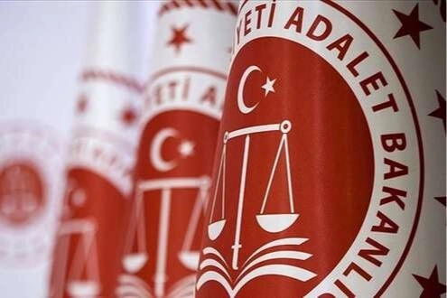 Bakan G&uuml;rlek: 16 dosyada 19 faili me&ccedil;hul cinayet aydınlatıldı 638 dosya yeniden değerlendiriliyor