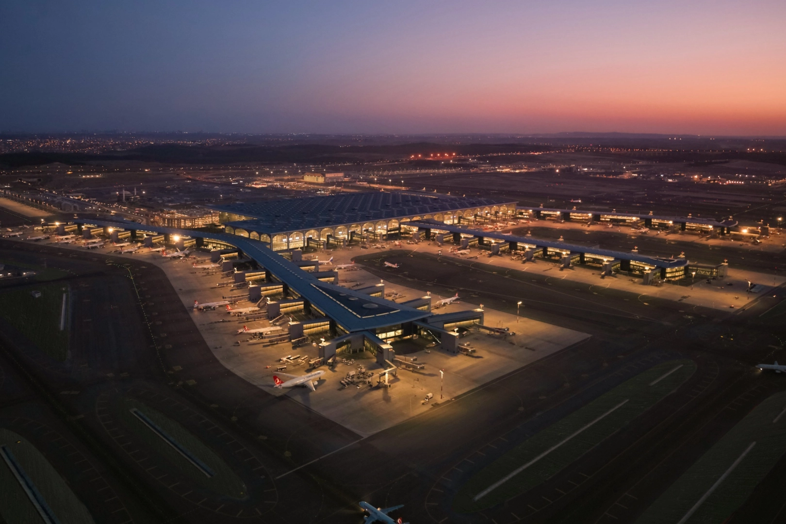 42 &uuml;lke arasında 'hava'nın zirvesindeyiz! T&uuml;rk hava sahası 42 &uuml;lkeyi geride bıraktı