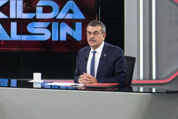 Bakan Tekin'den 4+4+4 zorunlu eğitim açıklaması - Tartışmaları izliyoruz, adım atabiliriz