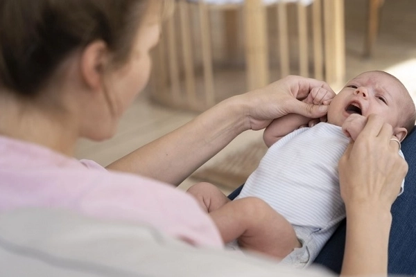 Doğum yardımı hesaplarda! 787 bin anneye 10,3 milyar TL &ouml;deme