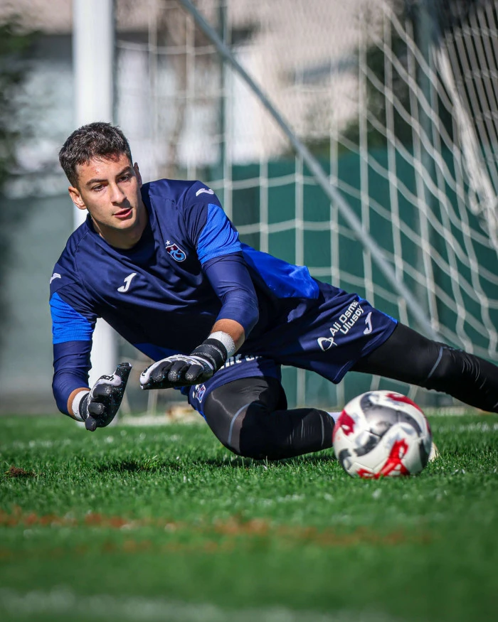Zirve Randevusu Başladı: Trabzonspor'da Galatasaray Derbisi Mesaisi