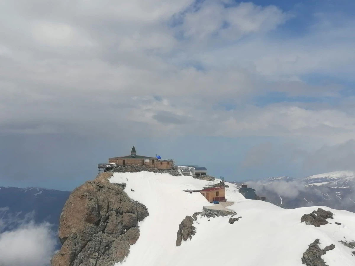 3 bin 200 metre rakımda kar mücadelesi sürüyor - Trabzon