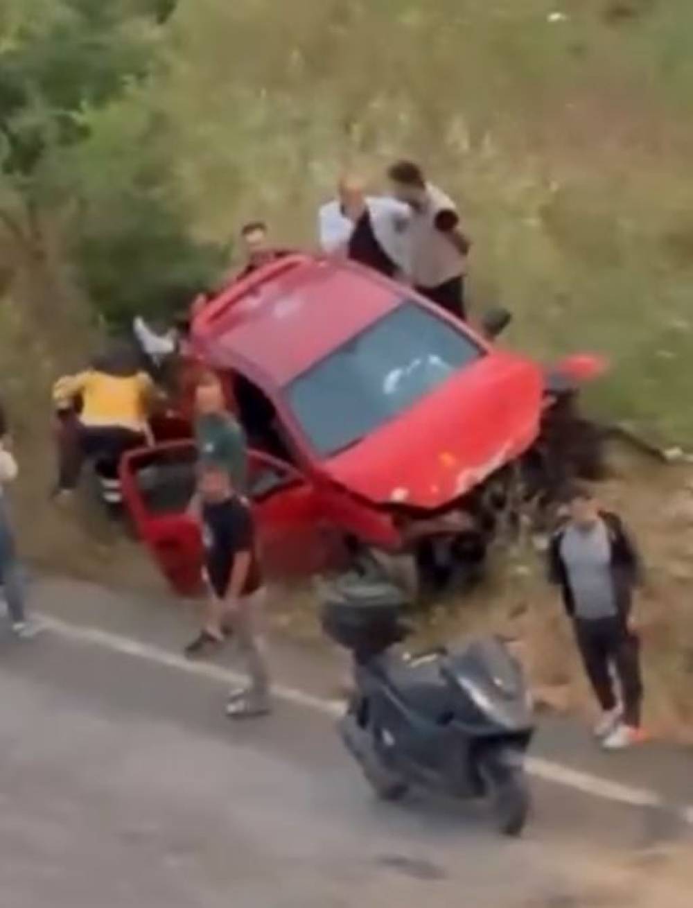 Samsun’da iki otomobil kafa kafaya çarpıştı; 5 yaralı