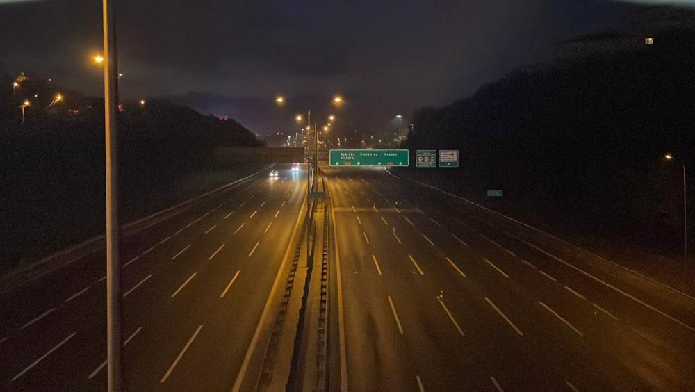 İstanbul- 'Triatlon Şampiyonası' nedeniyle bazı yollar trafiğe kapatıldı