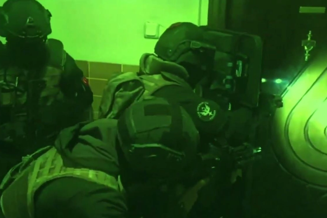 İstanbul&rsquo;da DEAŞ Operasyonu: 29 g&ouml;zaltı!