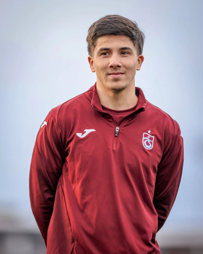 Trabzonspor'da Galatasaray Derbisi Hazırlığı: Taktik ve Pas Çalışması!